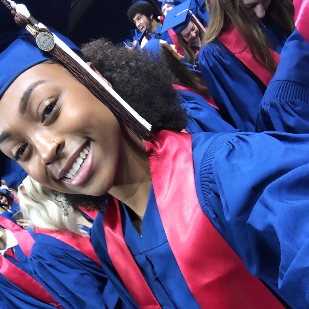 Meet your Posher, Takia